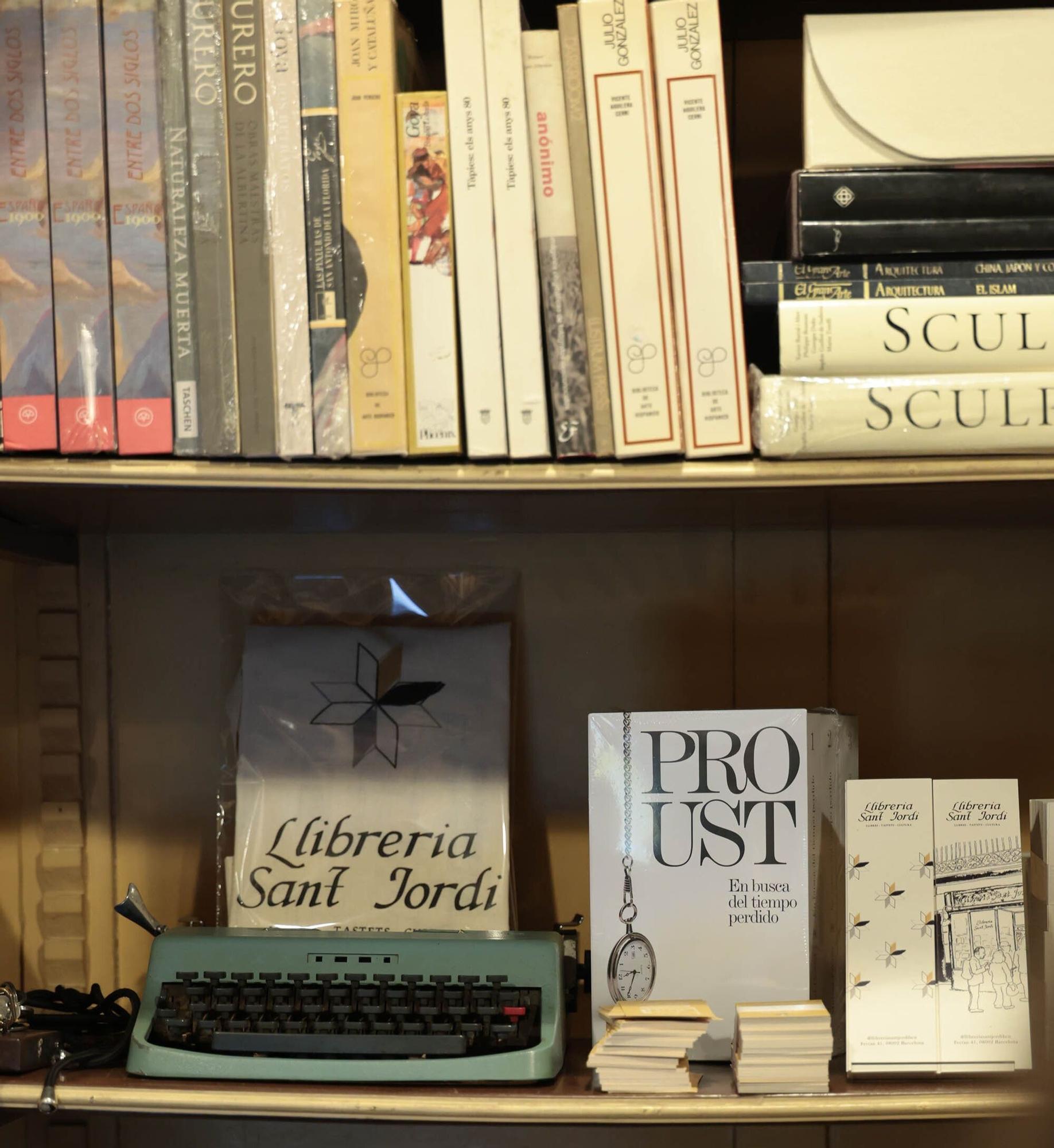 30799568 30a3 4a49 aaea 6ff12740e1d1