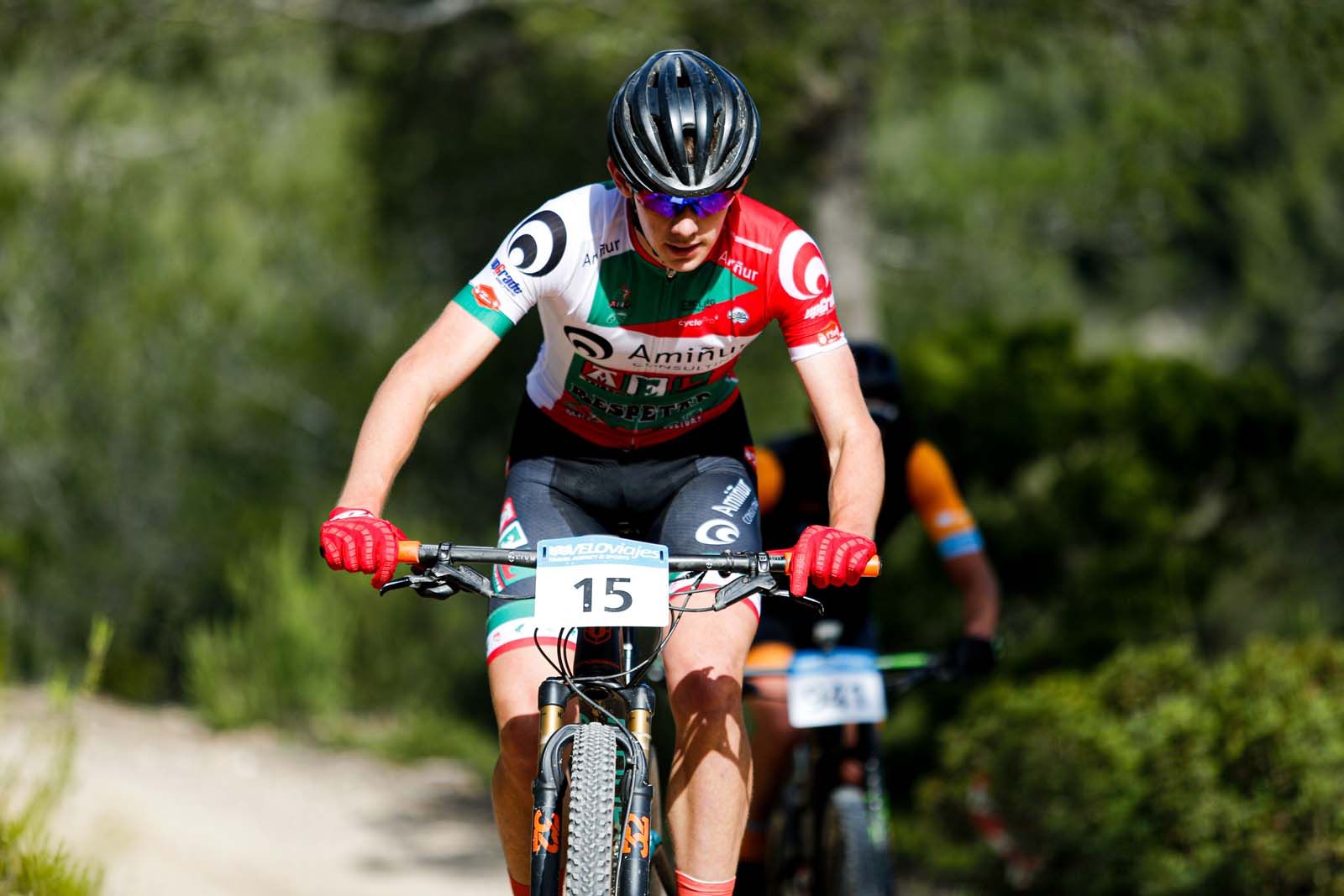 Victorias para Francisco José Medina y Laura Ríos en el Trofeo BTT Portinatx