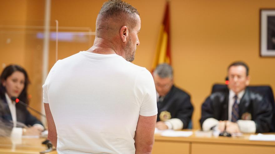 Un hombre fabrica una bomba casera al sospechar de una infidelidad en Tenerife