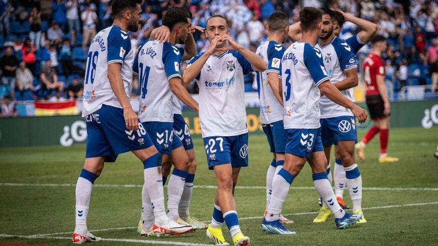 El partido del CD Tenerife-CD Mirandés, en imágenes