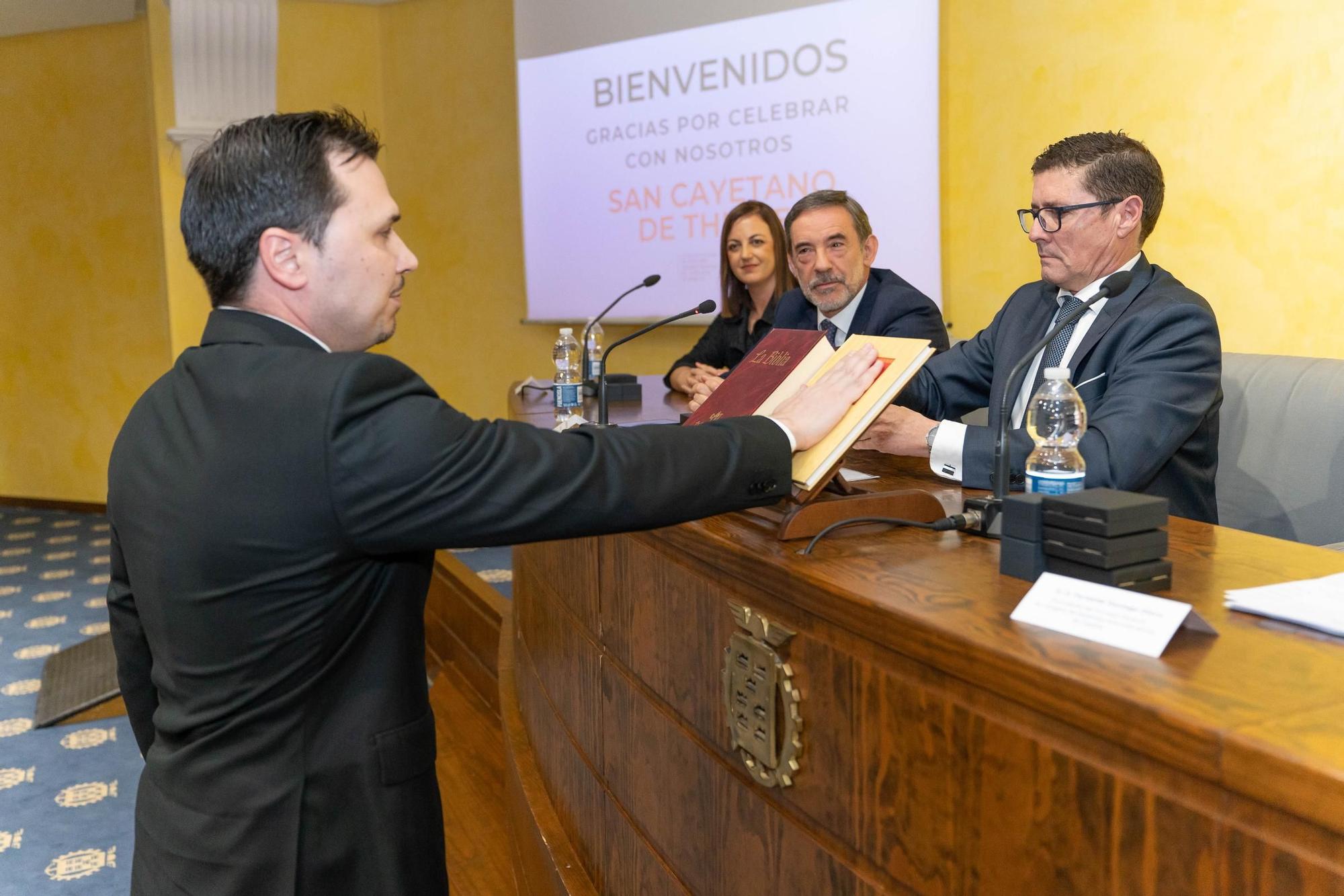 El Colegio de Gestores Administrativos de Murcia celebra patrón y distingue a nuevos colegiados