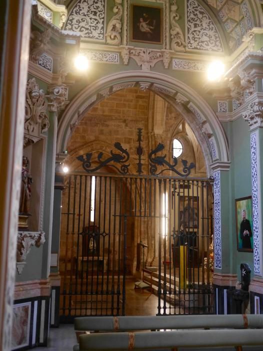 Interior de la capilla barroca