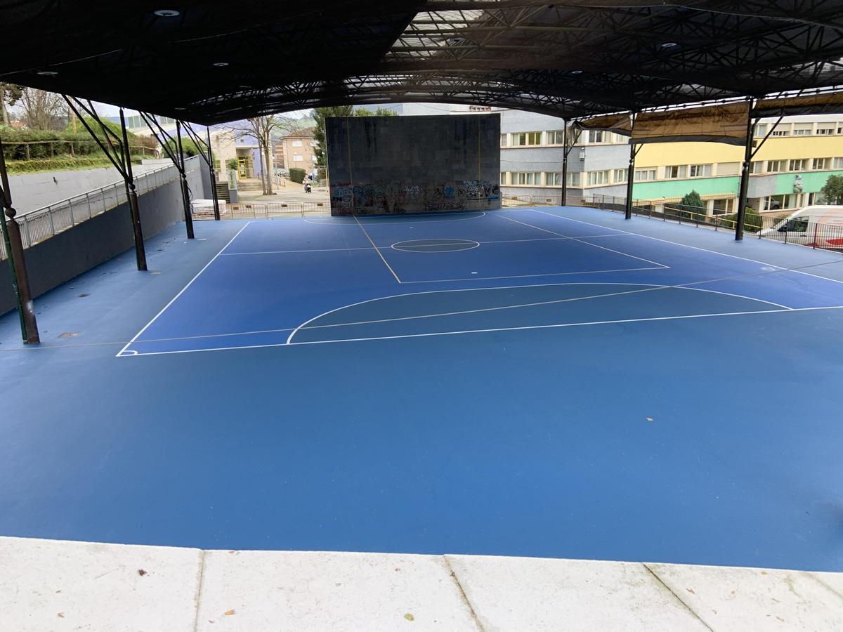 Pista de El Frontón, renovada.