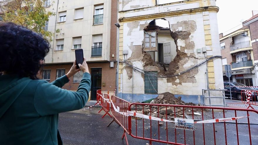 Vecinos aseguran que el derrumbe en la calle Goya &quot;se veía venir, no es la primera vez que pasa&quot;