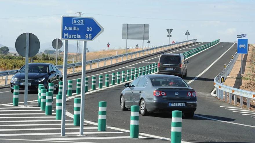 Autovía A-33 que conecta Blanca con Jumilla y Yecla.