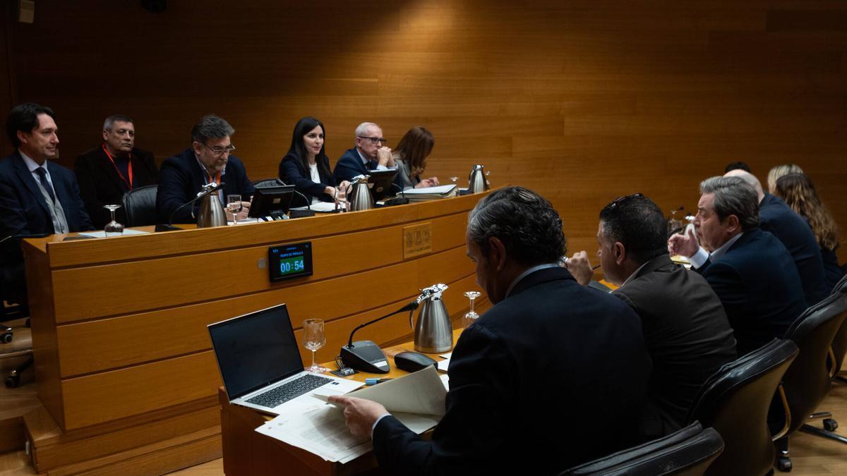 Así es la urbanización Les Naus: la polémica promoción de vivienda protegida en Alicante con adjudicaciones a cargos públicos y familiares