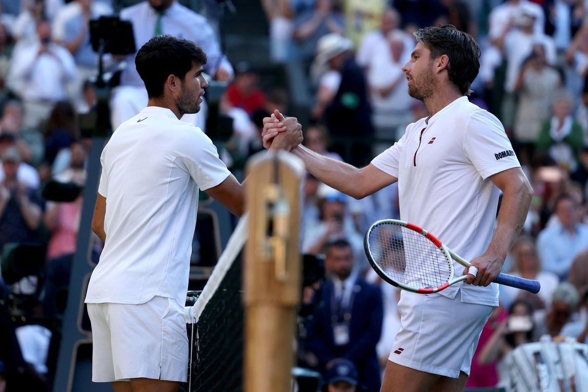 Alcaraz and Norrie greet each other after their last confrontation