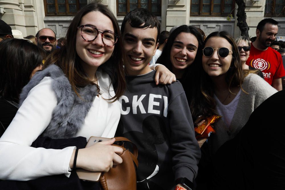 Búscate en la mascletà del 8 de marzo