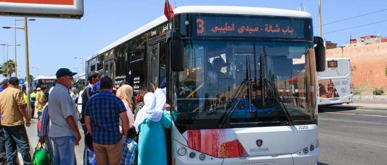 Un autobús de Alsa en Rabat.