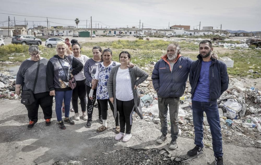 Son Banya pide investigar la conexión de su desalojo con el centro comercial cercano