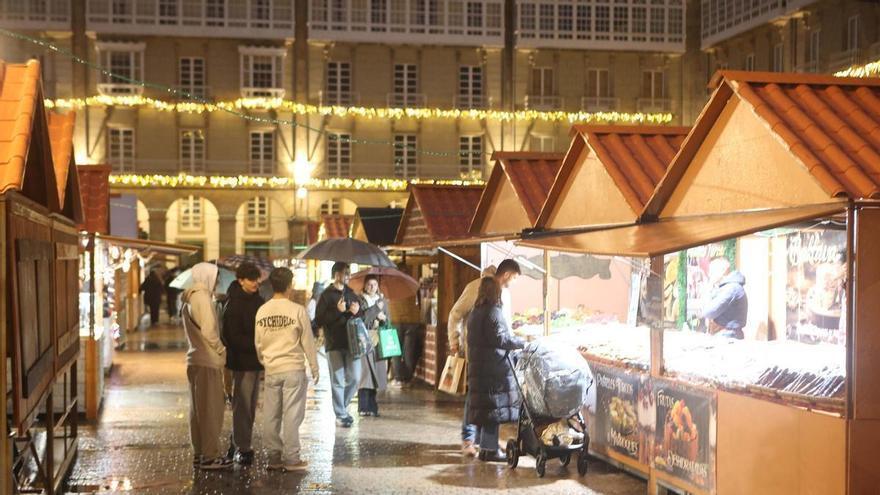 El Concello de A Coruña sanciona a la organizadora del poblado de Navidad en María Pita: 50.000 euros y tres años sin contratos