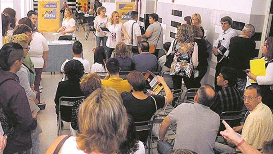 Más de 600 candidatos para un centenar de puestos de trabajo