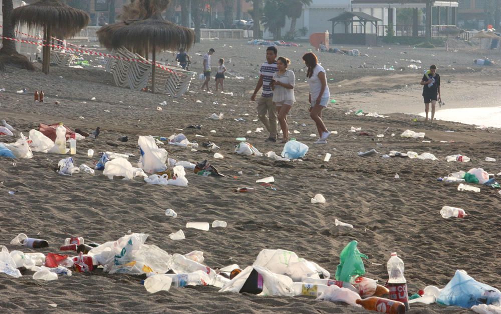 Así han quedado las playas después de la Noche de San Juan