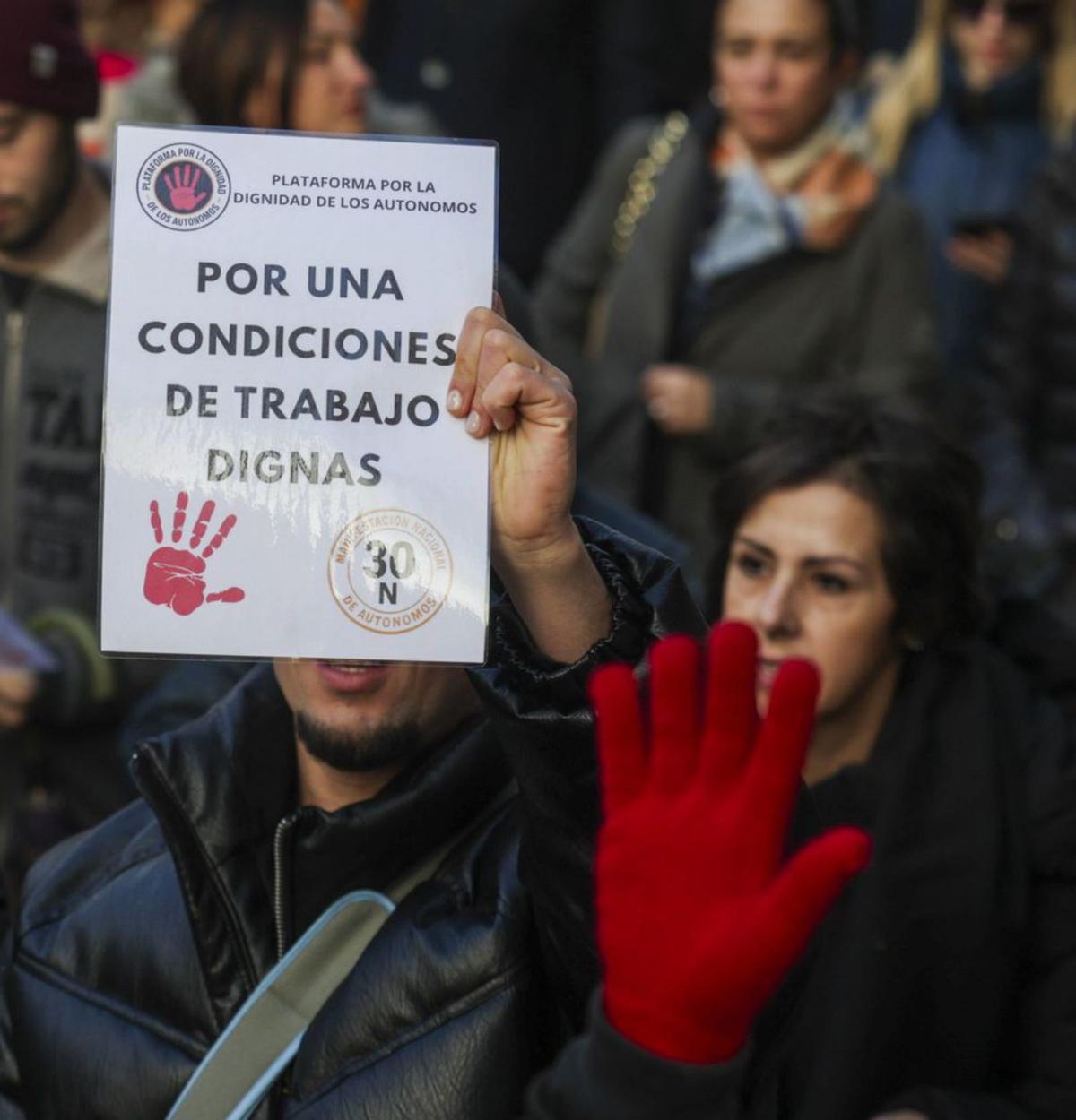 Treballar amb escut i capa