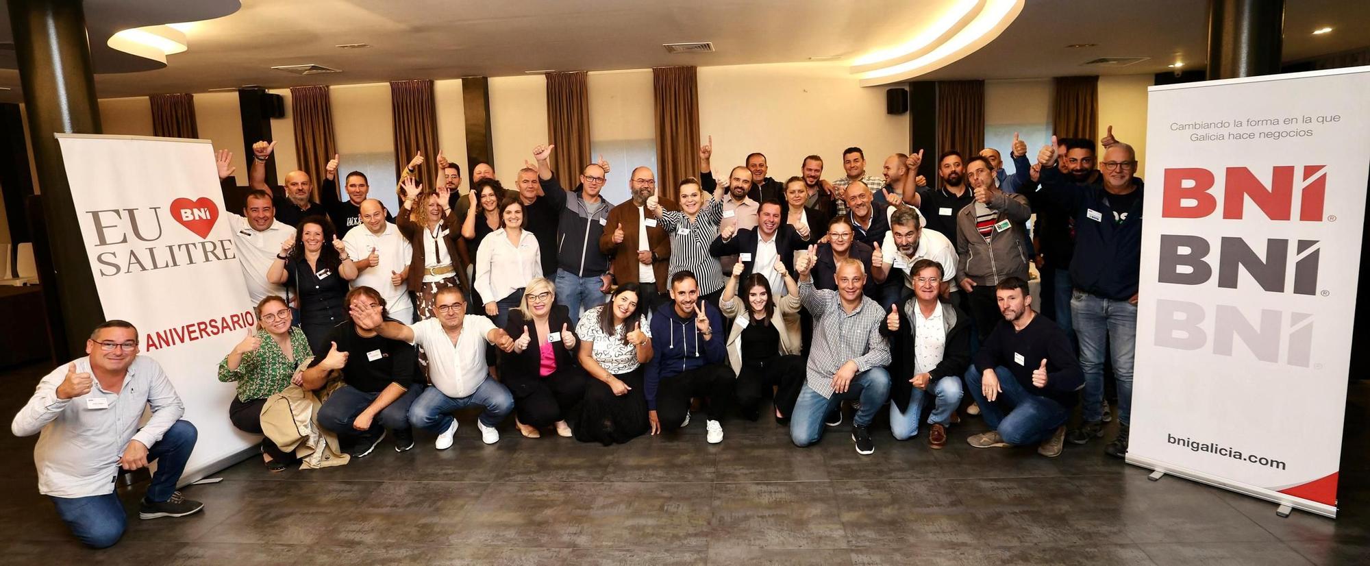 Miembros del grupo de empresarios BNI Salitre de Costa da Morte.