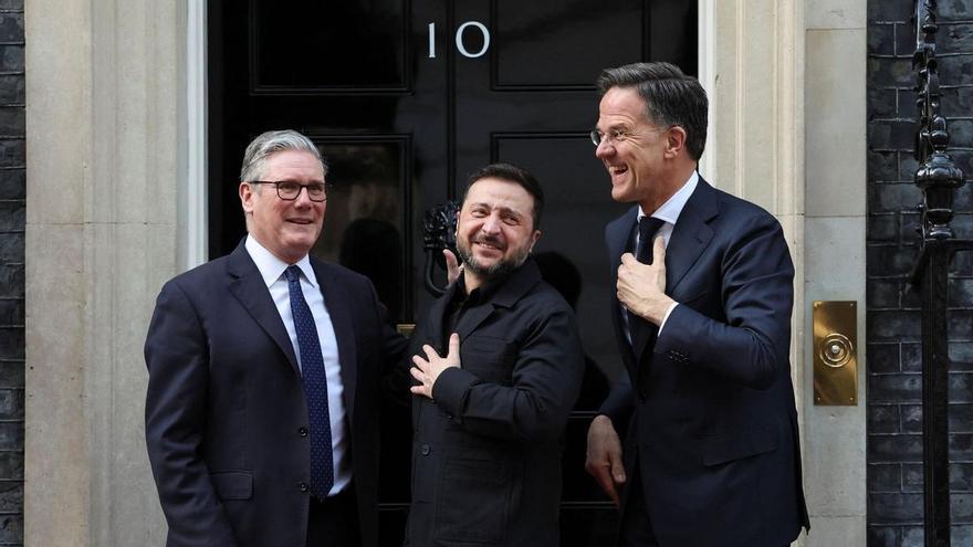 El Reino Unido y Ucrania acuerdan mantener la presión sobre Rusia frente al levantamiento de las sanciones de EEUU