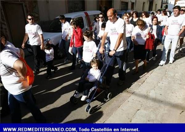 MULTITUDINARIA MARCHA SOLIDARIA CONTRA EL CÁNCER EN LA VILAVELLA