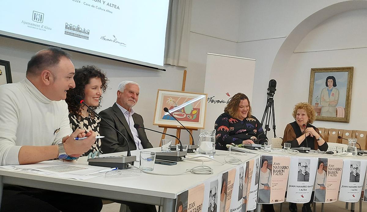 La presentación de la jornada del pintor Juan Navarro Ramón en Altea.