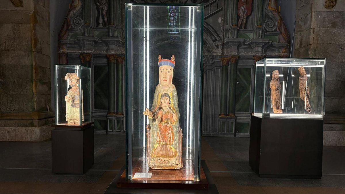 Imagen de la Virgen de Bebares en el Museo de Arte Sacro de Tineo.