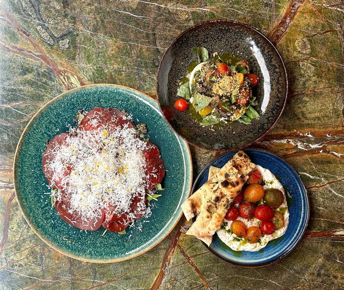 Carpaccio de Bresaola, Stracciatella y Burrata Olivada de V Modern Italian,.