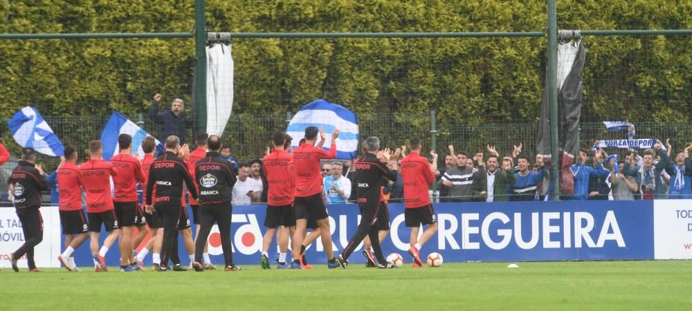 La afición, en la sesión antes de ir a Mallorca