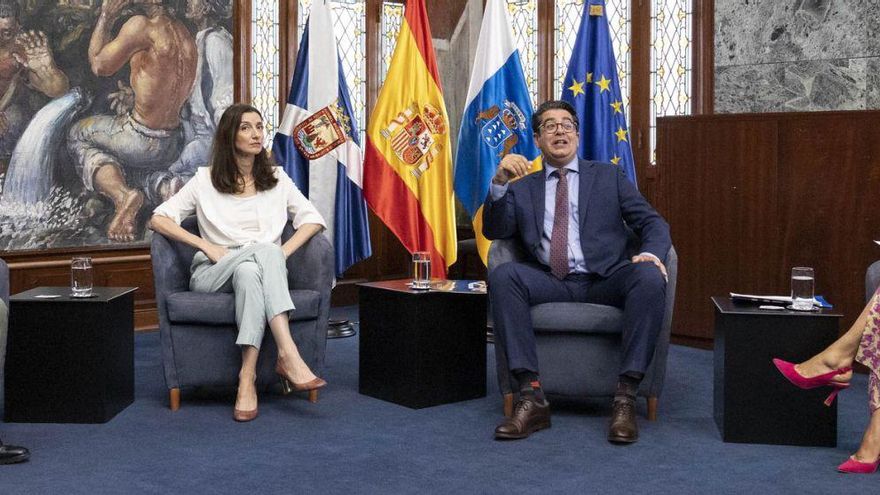 Martín proposes to Llop to unite the judicial districts of La Orotava and Puerto de la Cruz Martín proposes to Llop to unite the judicial districts of La Orotava and Puerto de la Cruz