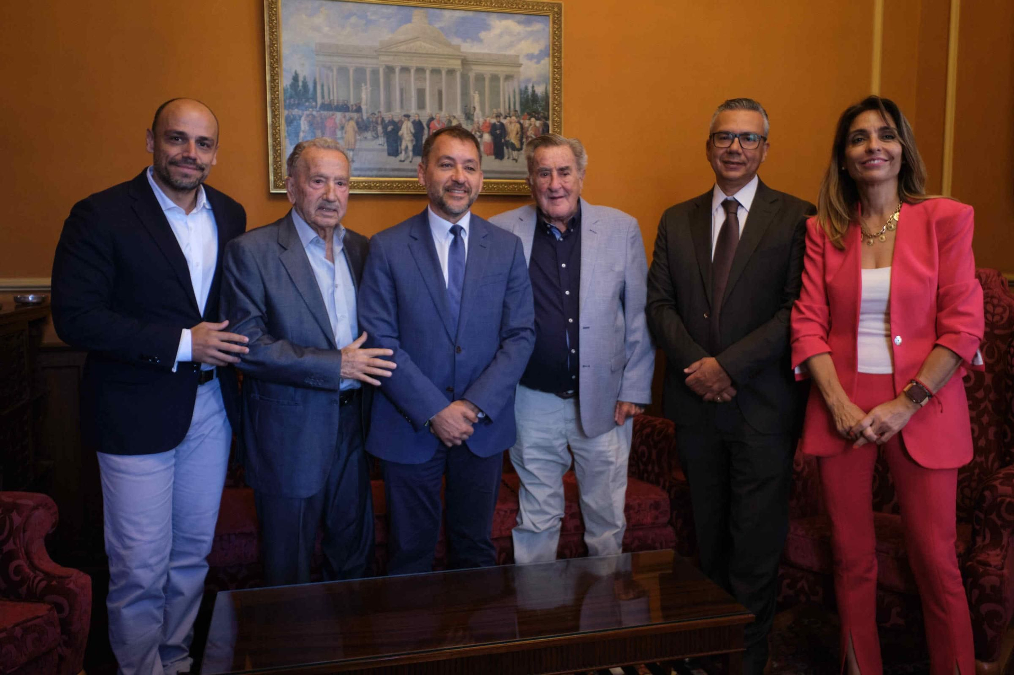 Homanaje a Juan Viñas en el Ayuntamiento de Santa Cruz