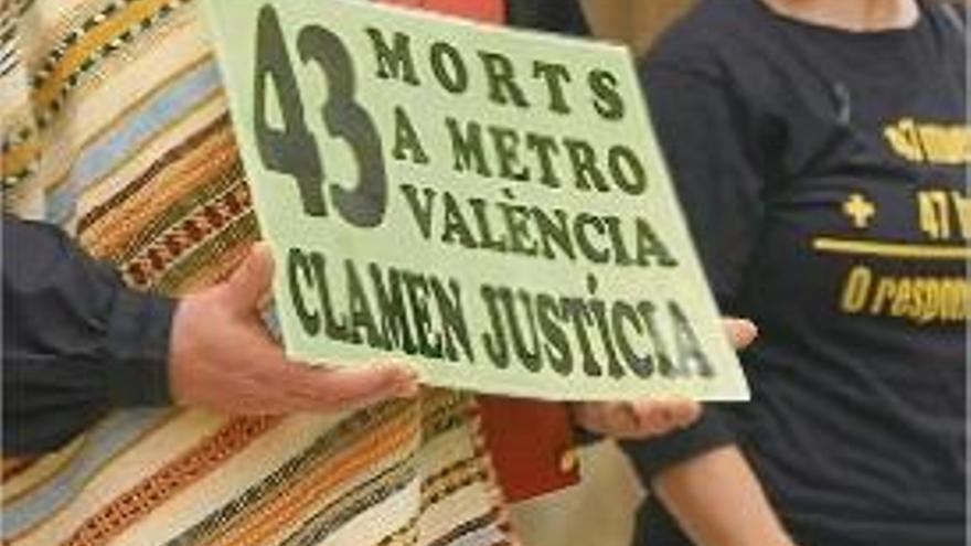 &quot;Salvados&quot; busca respostes  a la &quot;tragèdia silenciada&quot;  del Metro de València