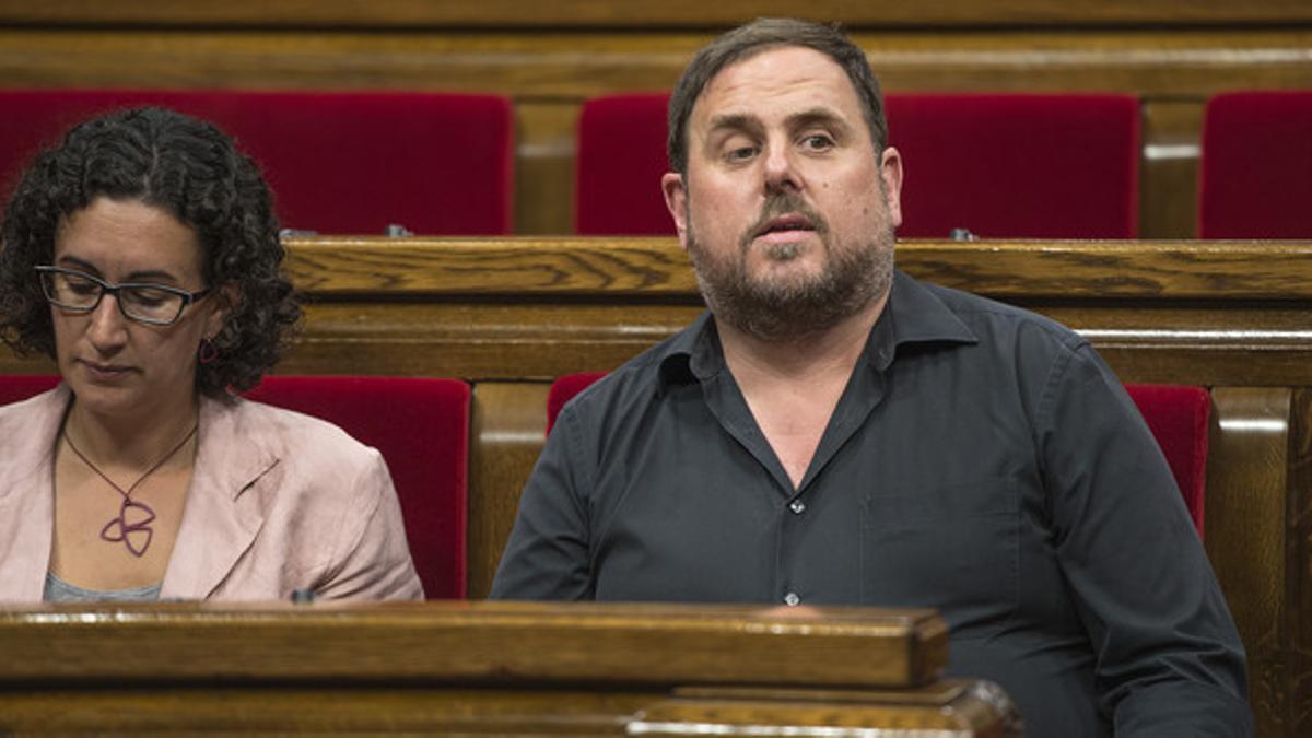 Marta Rovira y Oriol Junqueras, en el Parlament, esta semana.