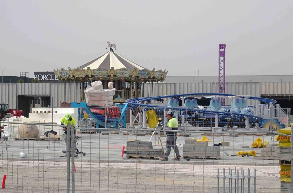 Atracciones en el futuro parque de Sould Park junto a Málaga Plaza, y que se encuentra en obras.