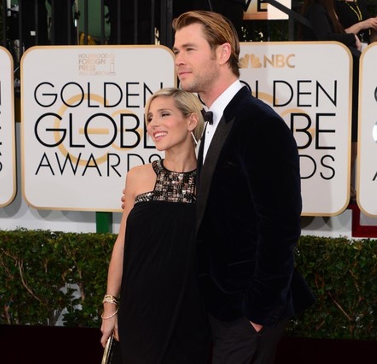 Elsa Pataky, amb el seu marit, Chris Hemsworth, també ha optat pel negre.