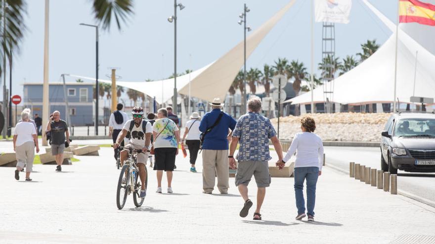 Calor y riesgo de tormenta mañana por la tarde en Alicante