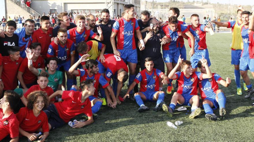 La alegría del Juvenil A tras eliminar al Rayo