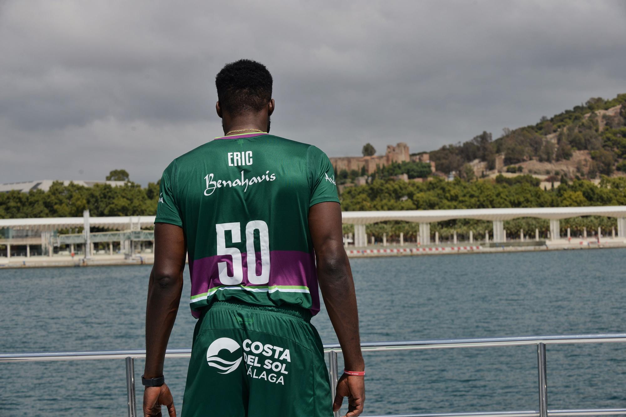 El Unicaja presenta las equipaciones 21/22