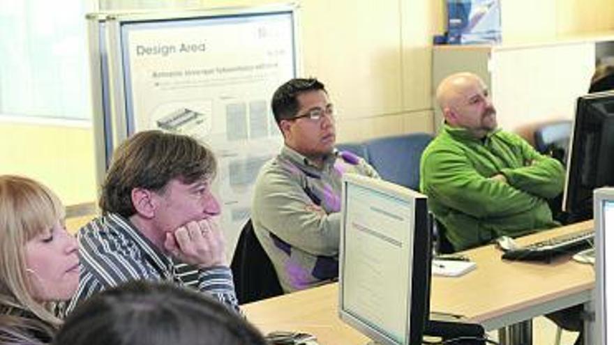 Asistentes al seminario de presentación de la herramienta HAGEDI en la Fundación Prodintec.