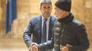 Mazón pide perdón a cuatro familiares de víctimas de la dana en la primera reunión en cinco meses
