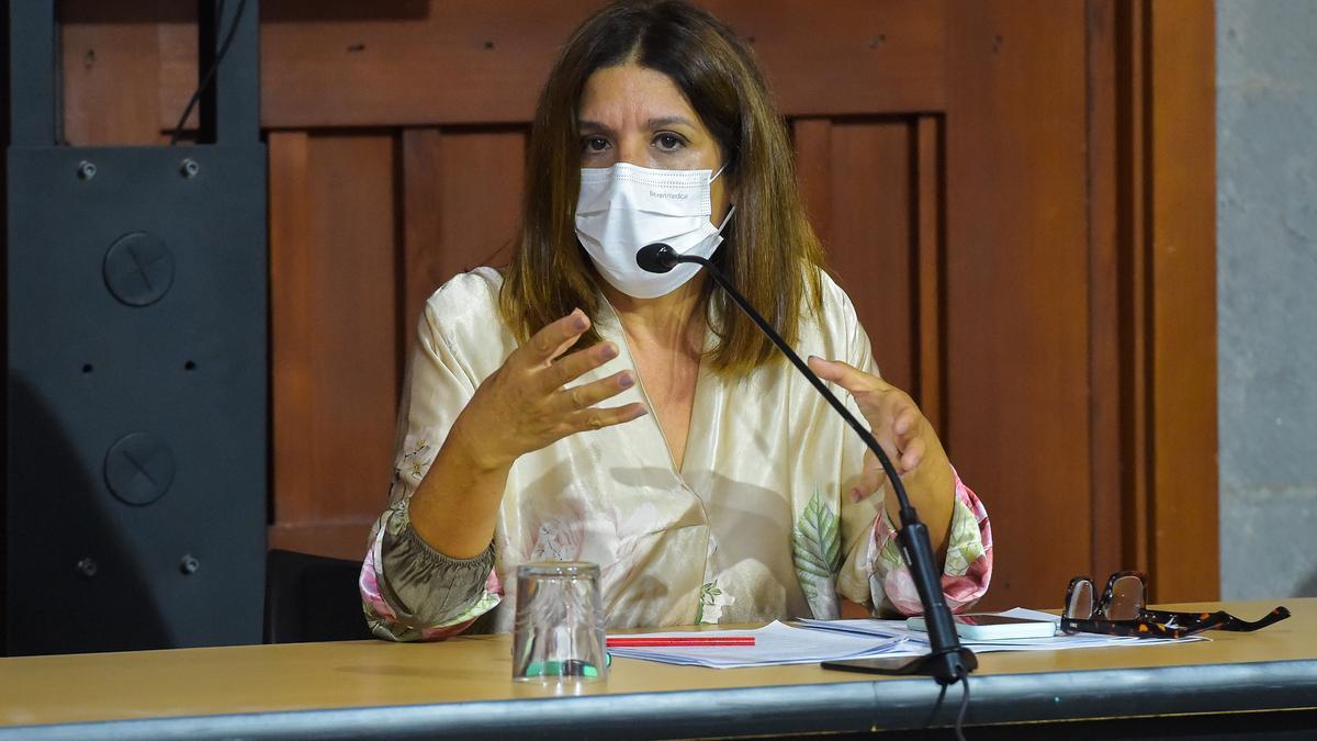 Carmen Hernández, la alcaldesa de Telde, durante un pleno del Ayuntamiento.