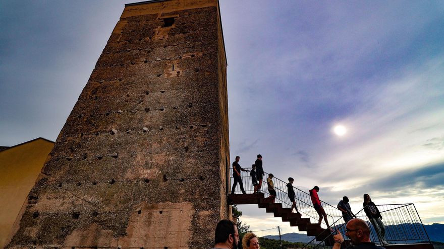 Visita a la torre almohade de Almudaina