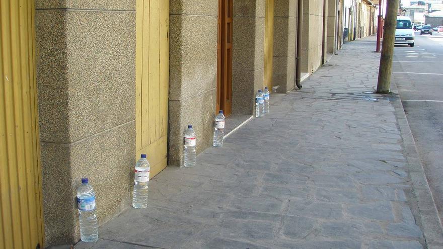 water bottle on door