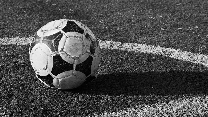 Consternación por la muerte un joven futbolista durante un entrenamiento