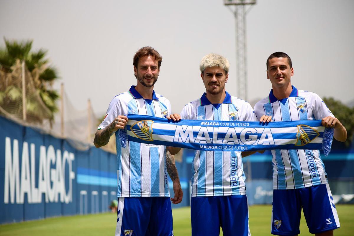 Fernando Calero, Juan Cruz y Carlos Dotor, este jueves en su presentación con el Málaga CF.