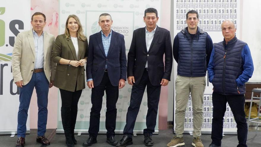 Representantes de SOS Rural en el acto de Torre Pacheco. | SOS RURAL