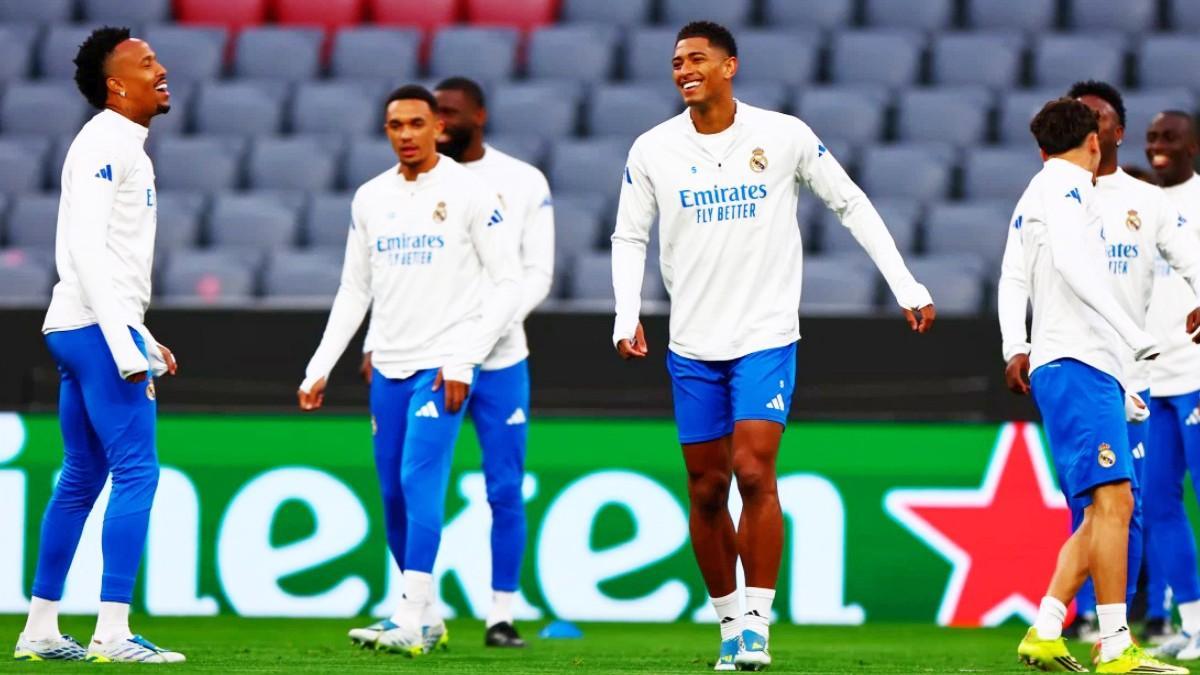 Bellingham y Militao en el entrenamiento de ayer en el Allianza Arena