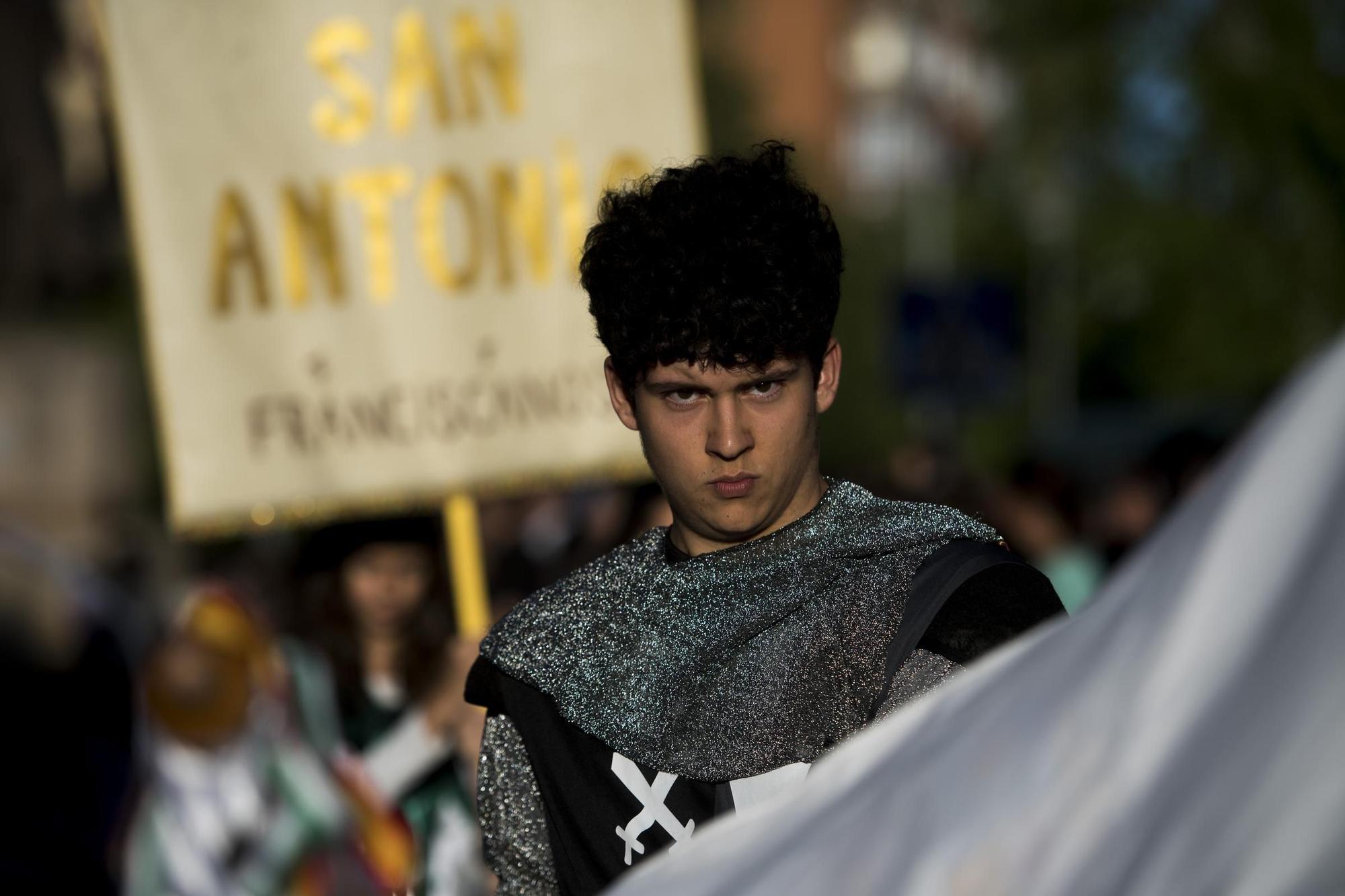 Galería | Así ha sido el desfile de San Jorge en Cáceres