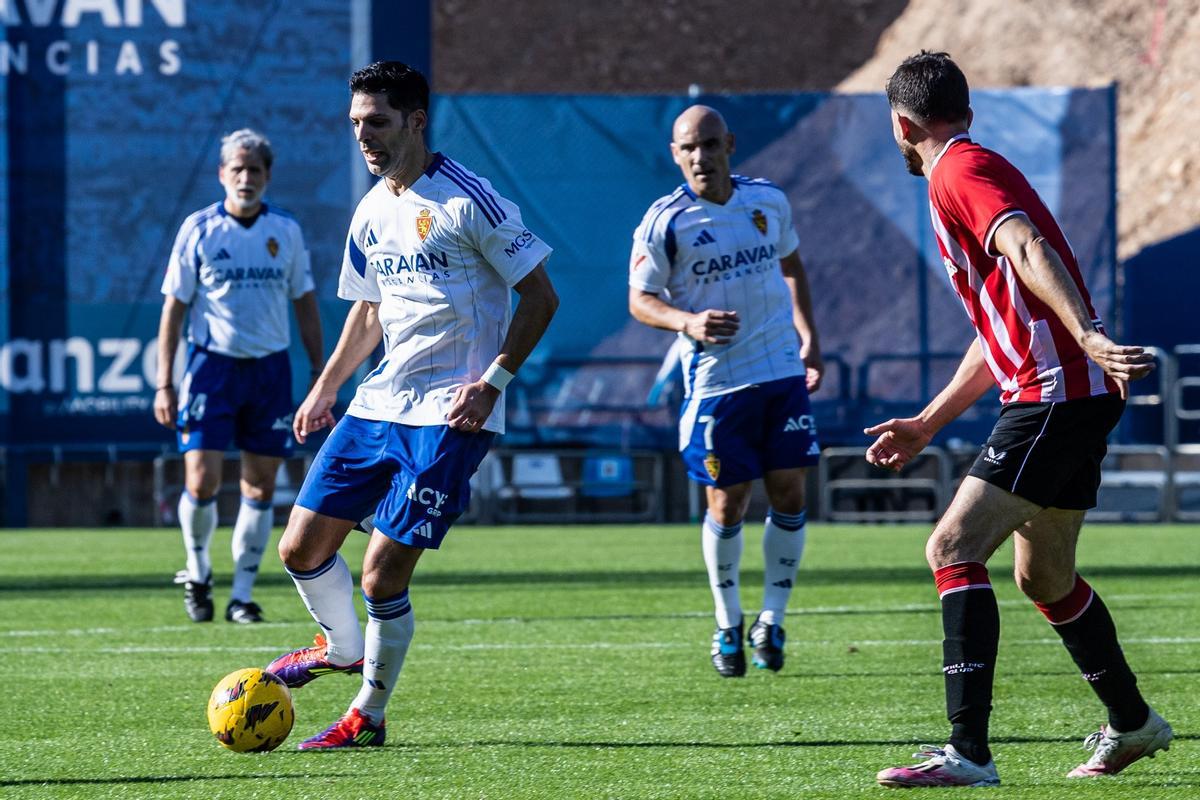 Lafita, Movilla y Pablo Alfaro, veteranos del Real Zaragoza, en el partido de Aspanoa del año pasado, que se jugó con el Athletic de Bilbao