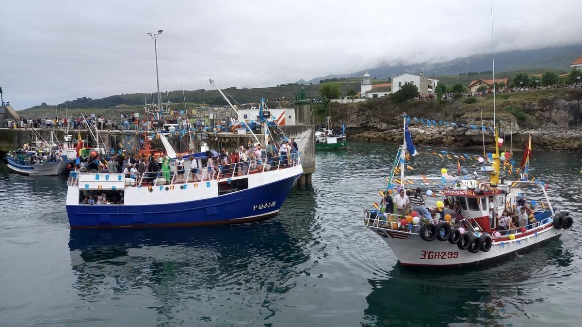 Procesión marítima del día de Santa Ana.