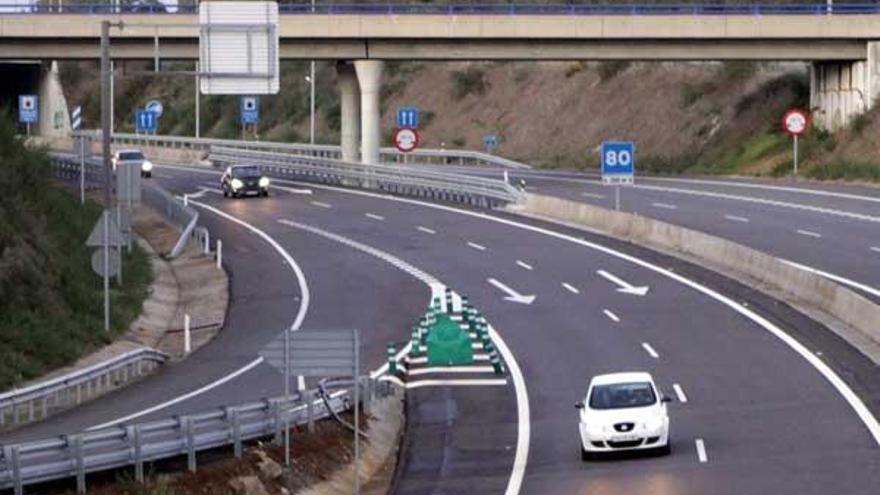 Imagen de la primera fase de la AG-53, la autovía A Estrada-Santiago.  // Bernabé/Luismy