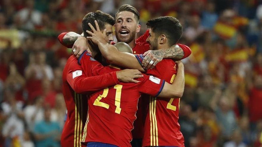 España gana 3-0 y se dirige con paso firme hacia el Mundial