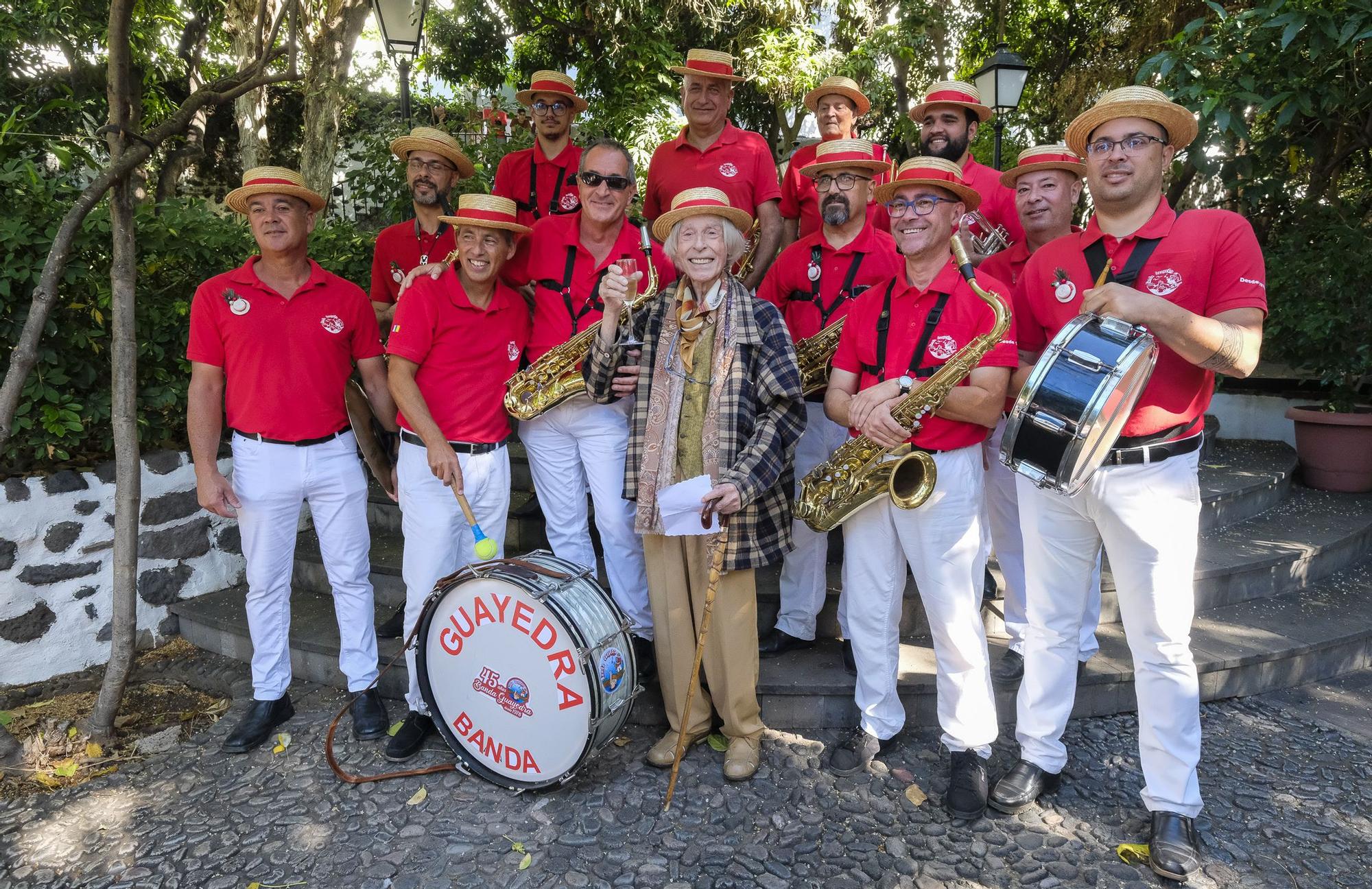 Agaete celebra el cumpleaños del artista Pepe Dámaso