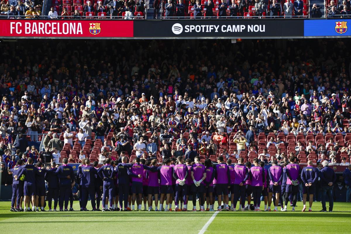 Així és el renovat Spotify Camp Nou, durant el primer entrenament de l'equip blaugrana Així és el renovat Spotify Camp Nou, durant el primer entrenament de l'equip blaugrana